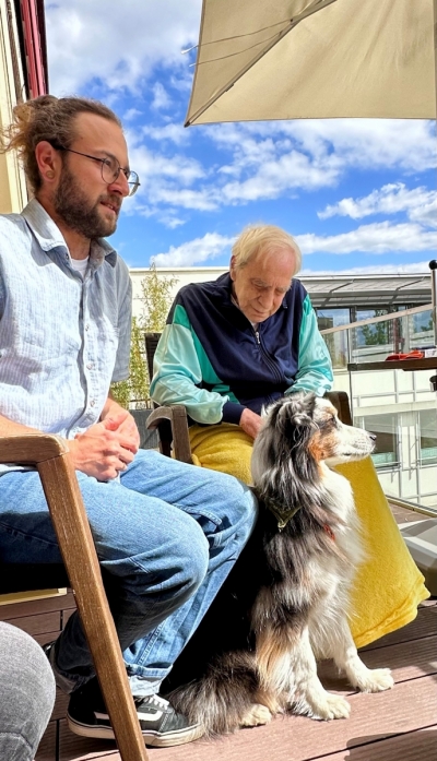 KlinikumMemmingen_TiergestützteTherapie_05.jpg