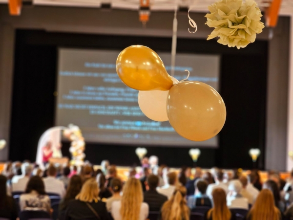KlinikumMemmingen_Examensfeier_Krankenpflegeschule_16.jpg