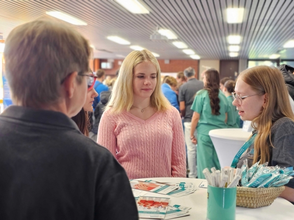 KlinikumMemmingen_Ausbildungsmesse2025_15.jpg
